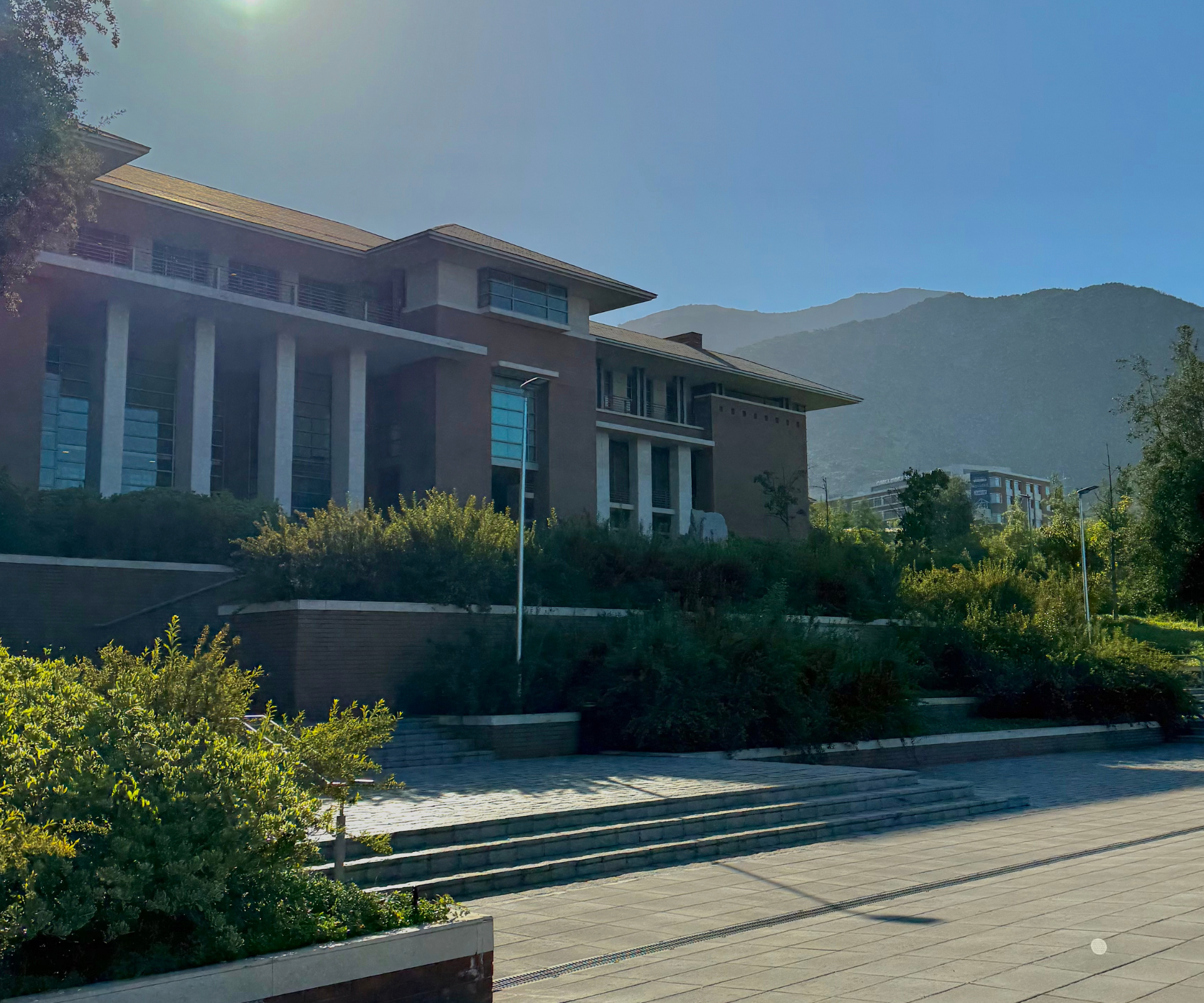 UANDES destaca ranking QS 2025