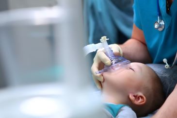 Diplomado en OdontologÃ­a Bajo Anestesia General y SedaciÃ³n en NiÃ±os y Adolescentes
